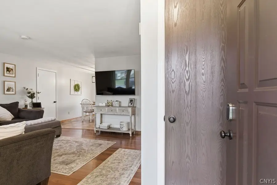 8442 Transit Lane, Baldwinsville, NY 13027 - #3