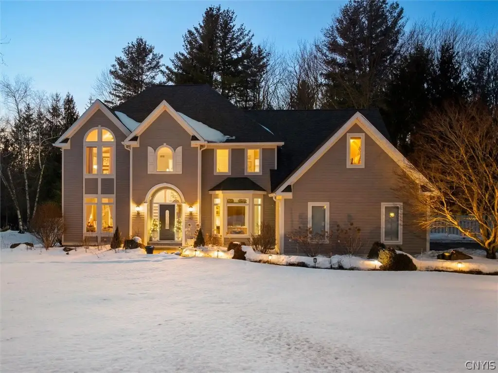 42 Ironwood Road, New Hartford, NY 13413 - #1