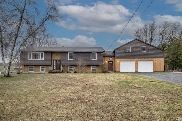 5733 E Lake Road, Cazenovia, NY 13035