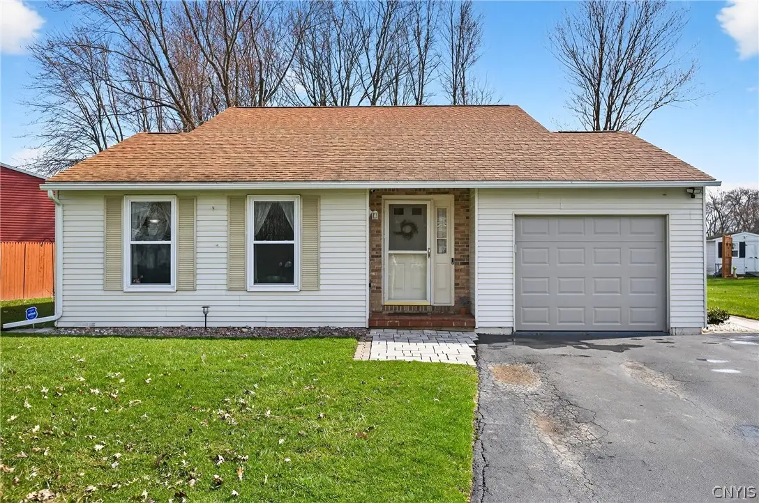 7820 Running Brook Lane, Cicero, NY 13039 - #1