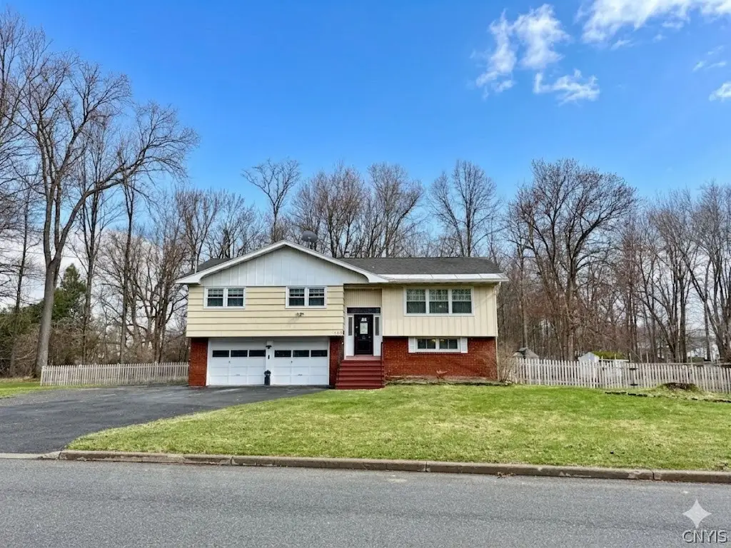 733 W Embargo Street, Rome, NY 13440 - #1