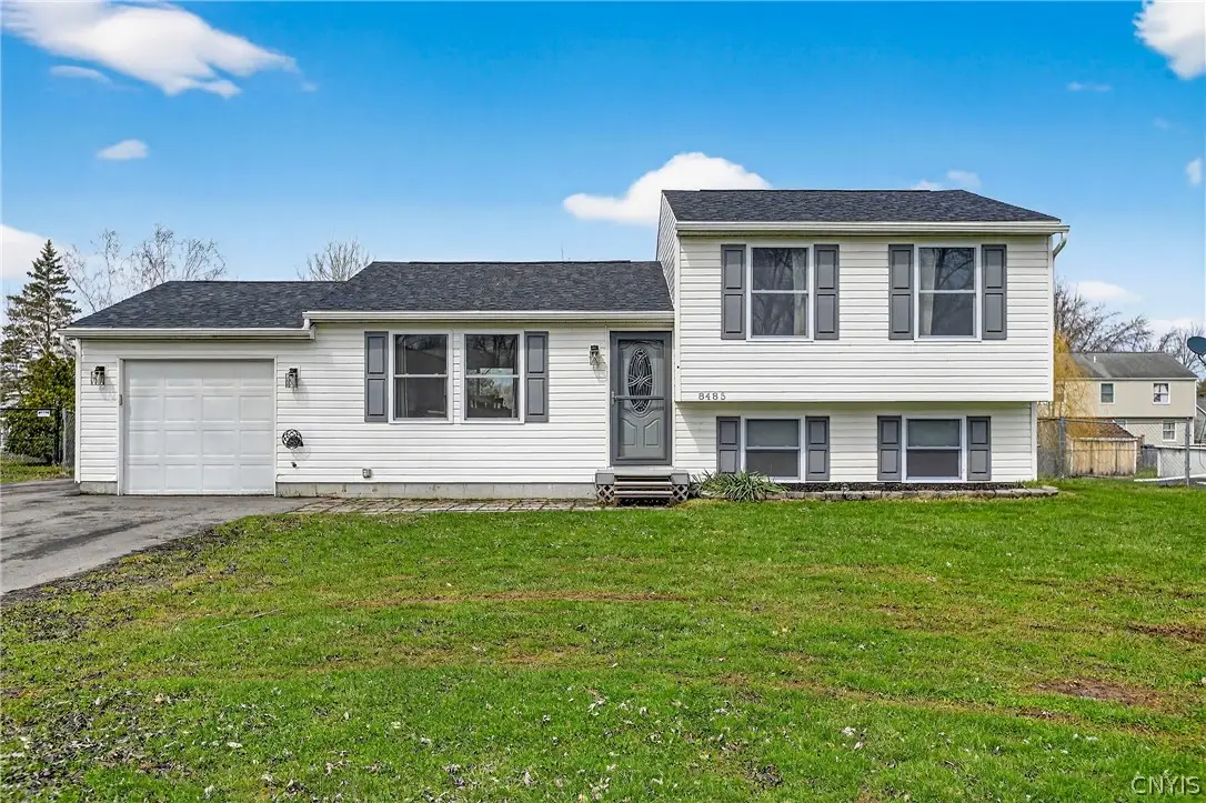 8485 Chinkapin Circle, Cicero, NY 13039 - #1