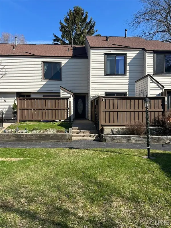 205 Natick Circle, Camillus, NY 13031