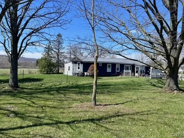 2524 Middle Road, Munnsville, NY 13409 - #2