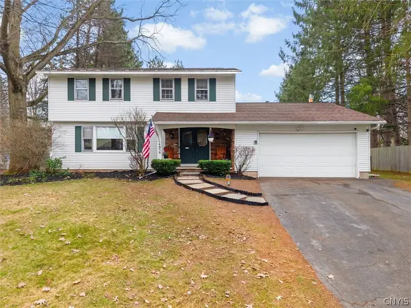 4059 Pawnee Drive, Liverpool, NY 13090