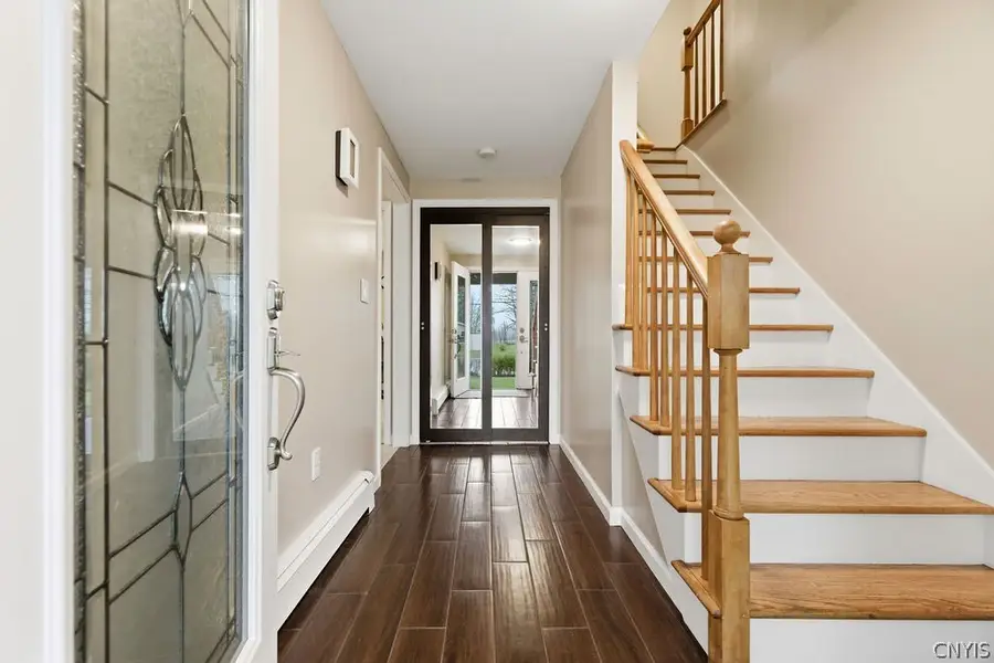 211 Oakridge, Liverpool, NY 13088 - #3