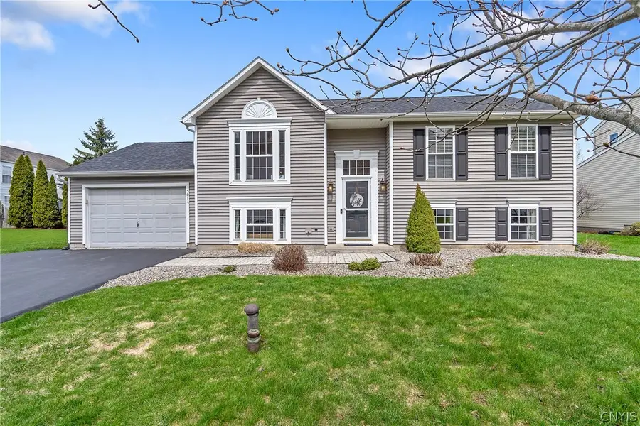 5015 Dongara Lane, Clay, NY 13041 - #2