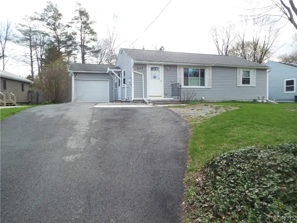 217 Hills Street, Chittenango, NY 13037 - #1