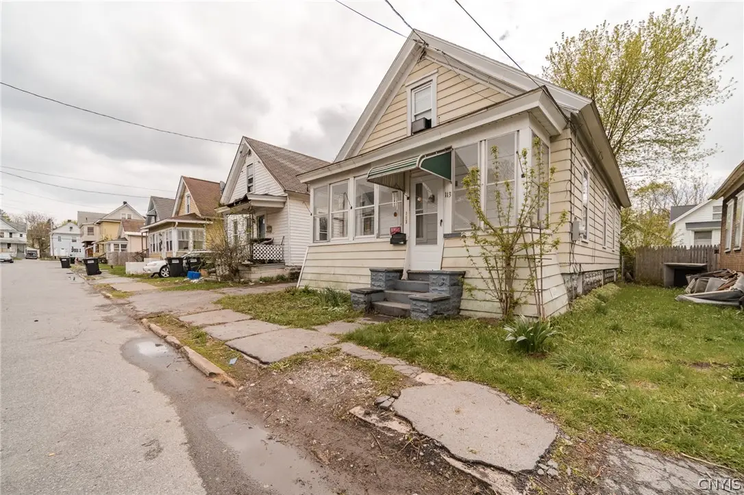 113 Lawrence Street, Syracuse, NY 13208 - #1