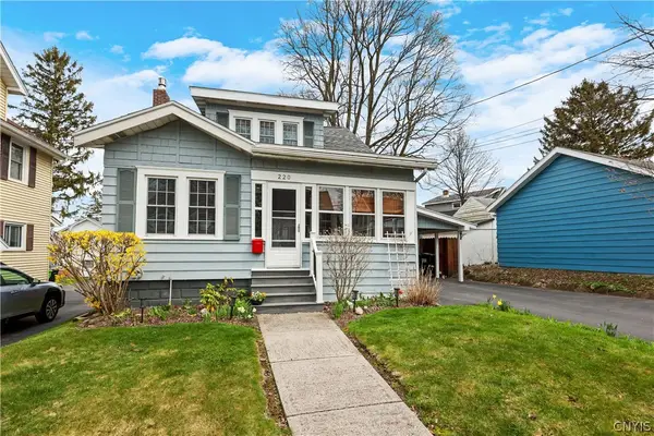 220 Roxford Road N, Syracuse, NY 13208