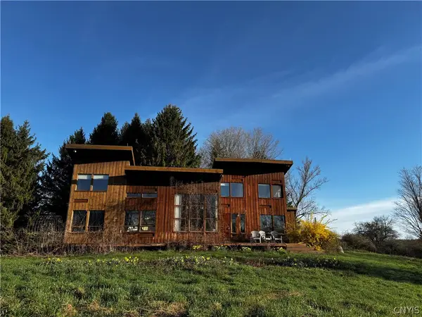 2846 W Hill Road, Hamilton, NY 13346