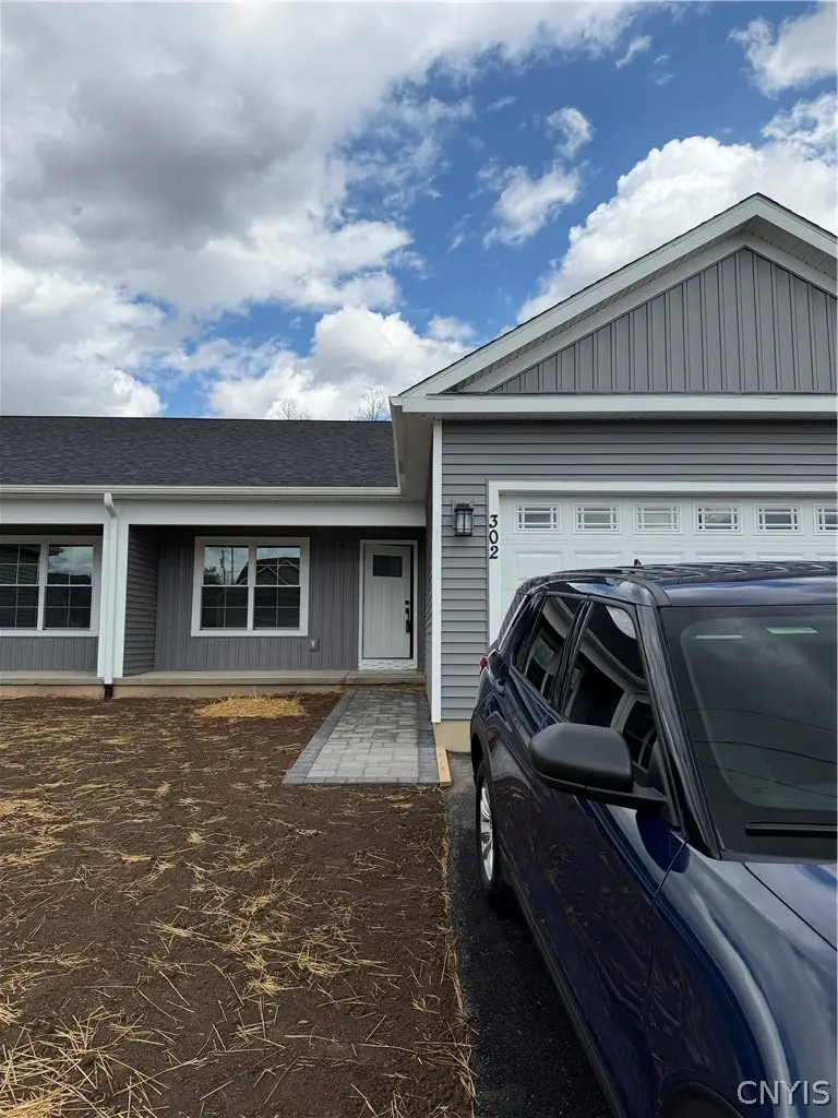 302 Nicks Way, Syracuse, NY 13209 - #1