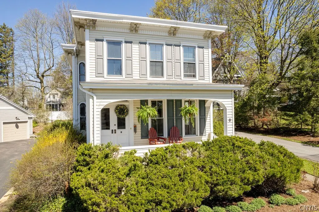6 W Elizabeth Street, Skaneateles, NY 13152 - #1