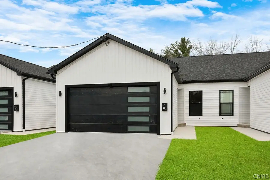 25 Elm Street, Phoenix, NY 13135 - #2