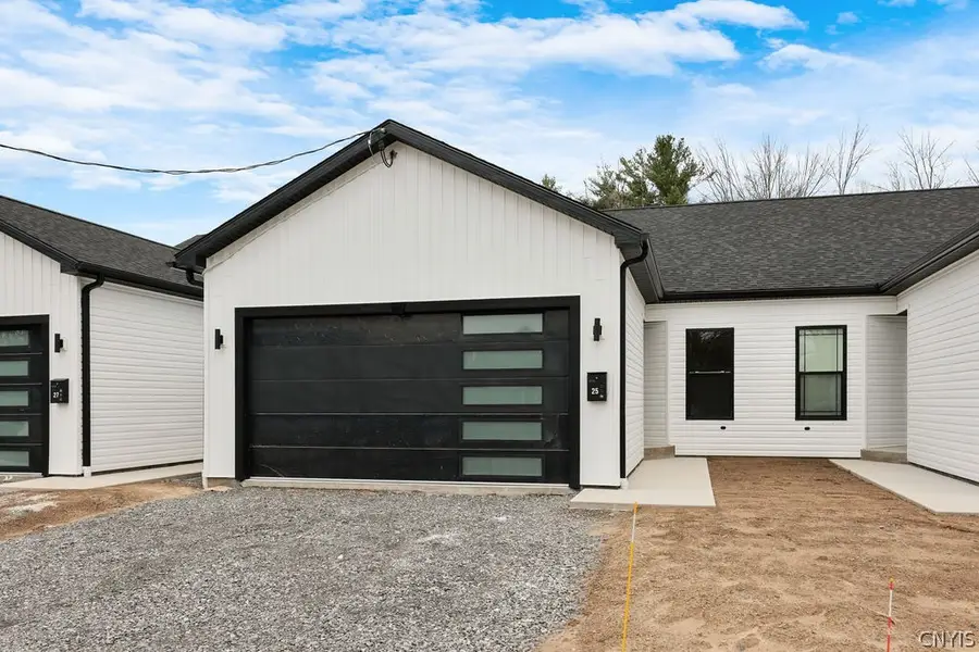 25 Elm Street, Phoenix, NY 13135 - #3