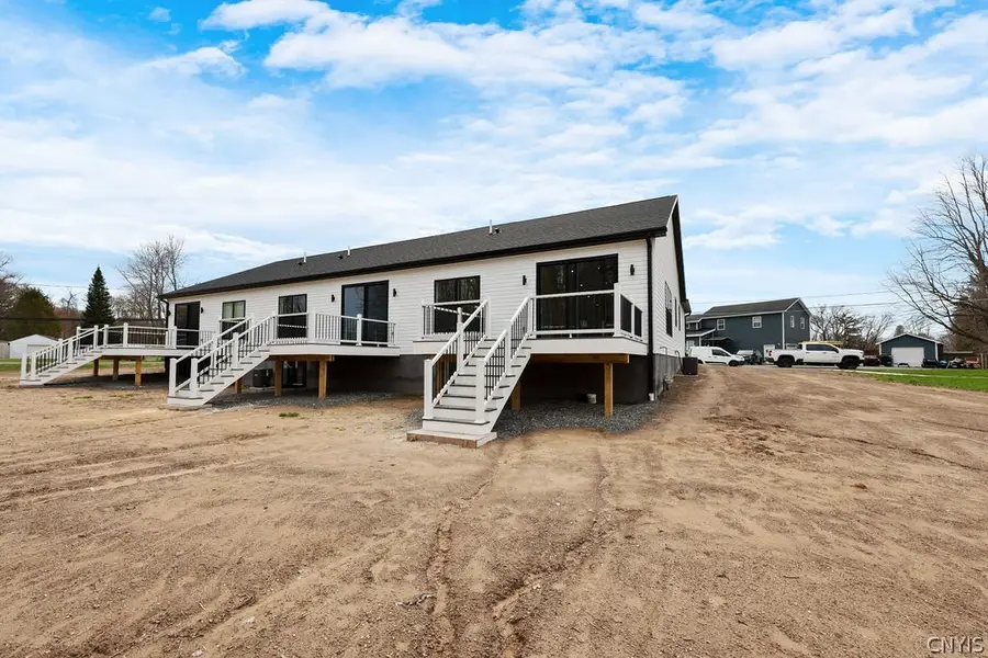 27 Elm Street, Phoenix, NY 13135 - #3