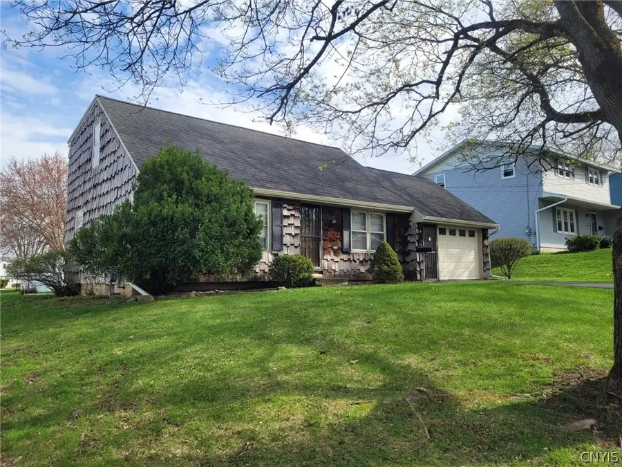 114 Skyview Drive, Liverpool, NY 13088 - #3