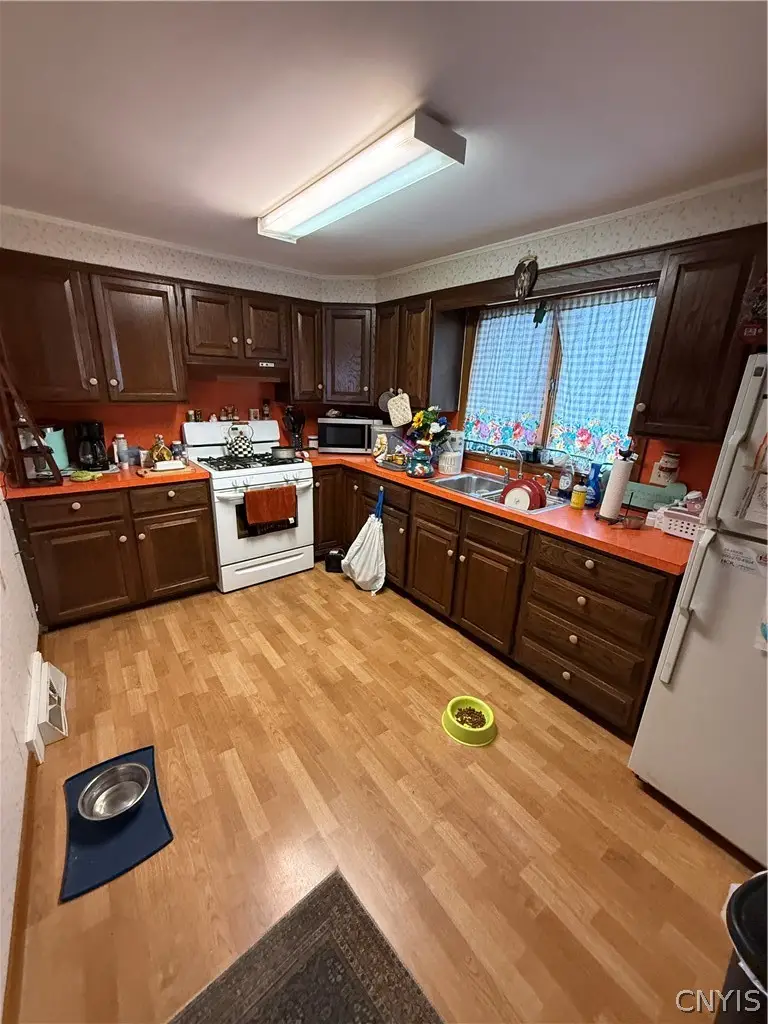 13 Madison Avenue, Auburn, NY 13021 - #3