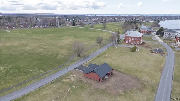 421 NE Pike Road Ne, Sackets Harbor, NY 13685