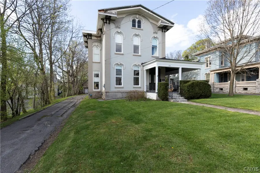 205 Highland Avenue, Syracuse, NY 13203 - #2