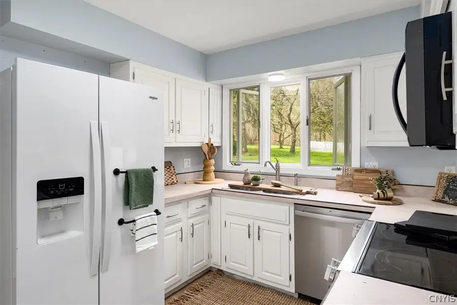 9217 Red Hill Road, New Hartford, NY 13413 - #3