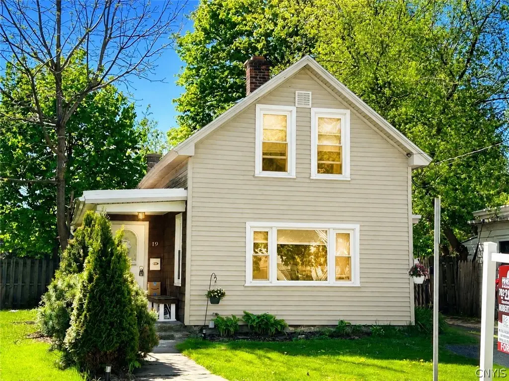 19 Brainard Street, Whitesboro, NY 13492 - #1
