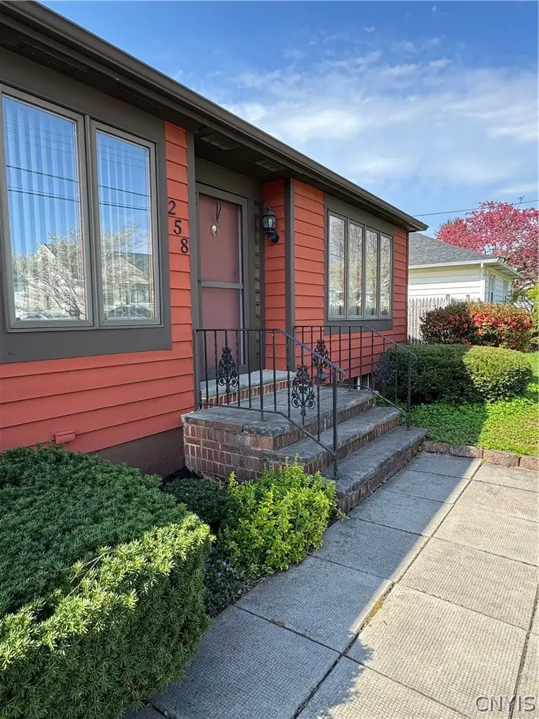 258 Briggs Street, Syracuse, NY 13208 - #3