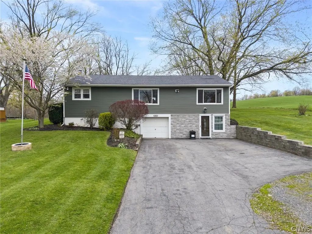 3275 Cottle Road, Weedsport, NY 13166 - #1
