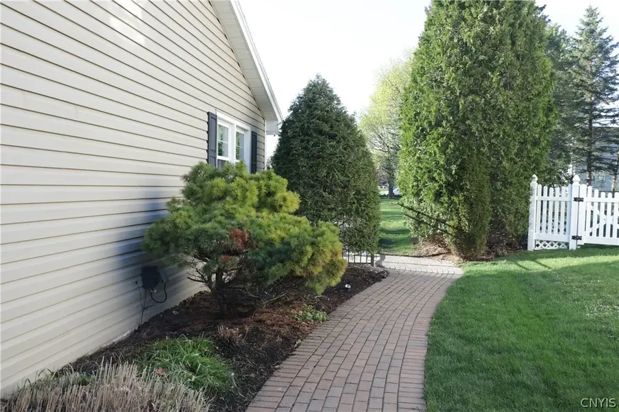4901 Edgeworth Drive, Manlius, NY 13104 - #3