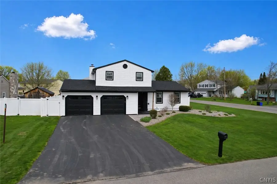 5343 Amalfi Drive, Clay, NY 13041 - #2