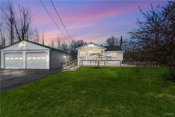 56 Hurlbut Rd, Mexico, NY 13114