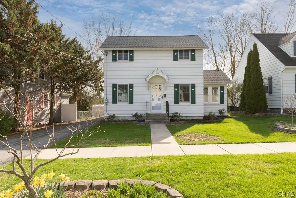 109 Hazel Street, Liverpool, NY 13088 - #1