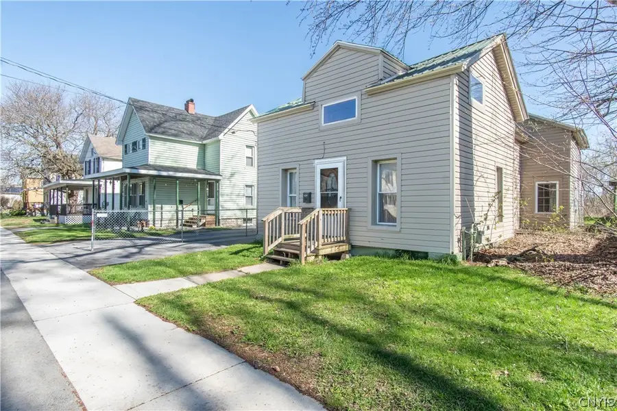 712 Lawrence Street, Watertown, NY 13601 - #3