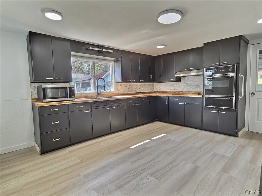 8 1st Street, Whitesboro, NY 13492 - #3