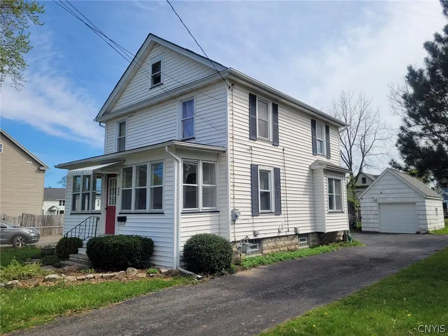 208 E Heman Street, East Syracuse, NY 13057 - #2