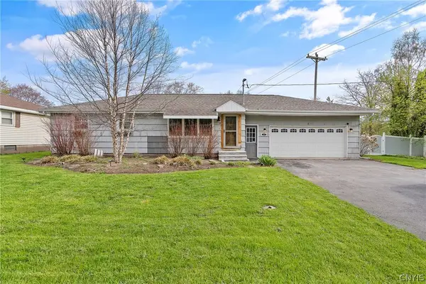 7275 Manlius Center Road, East Syracuse, NY 13057