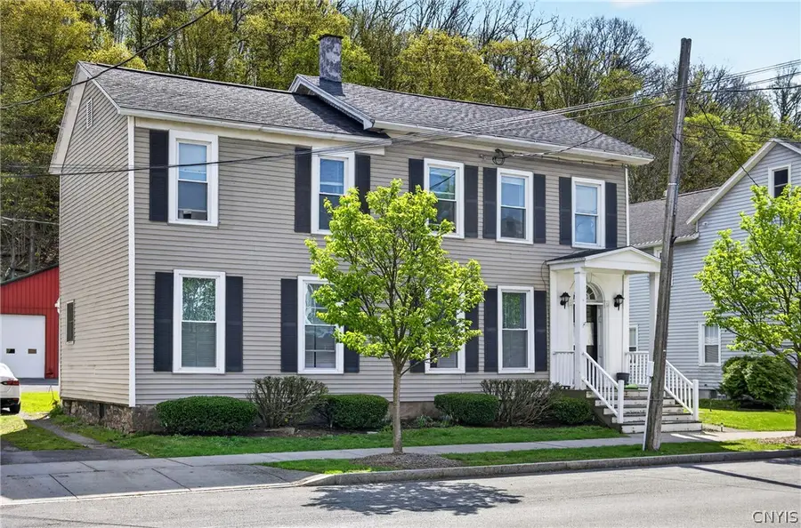 284 Genesee St, Chittenango, NY 13037 - #2