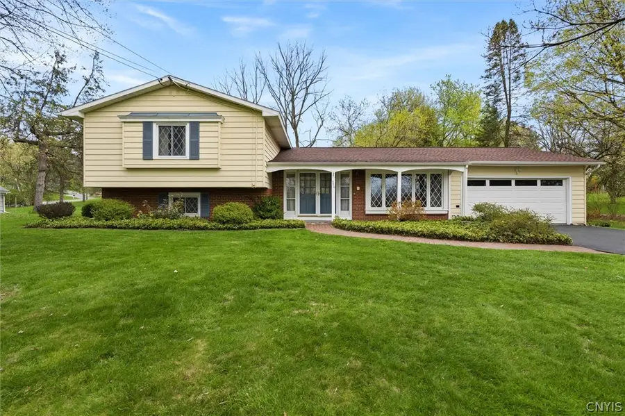 5514 N Manlius Street, Fayetteville, NY 13066 - #3