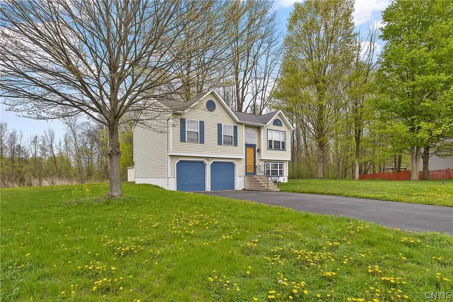 8644 Disraeli, Cicero, NY 13039 - #2