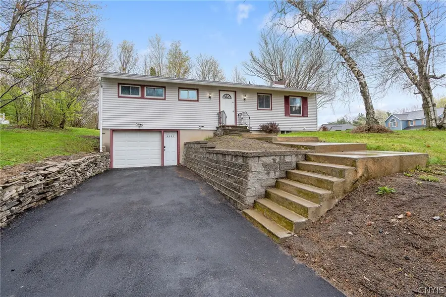 4662 Cleveland Road, Syracuse, NY 13215 - #2