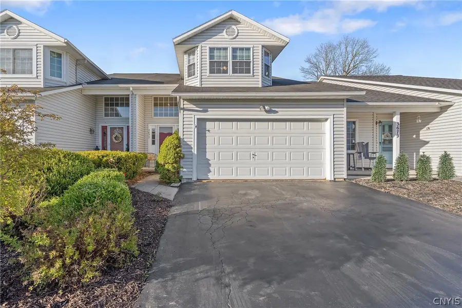 3677 Black Brant Drive, Liverpool, NY 13090 - #2