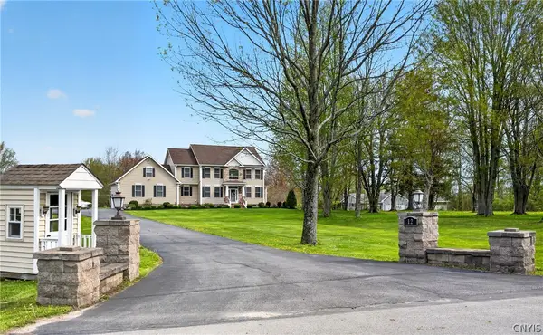 12 Wilbur Dr, Fulton, NY 13069