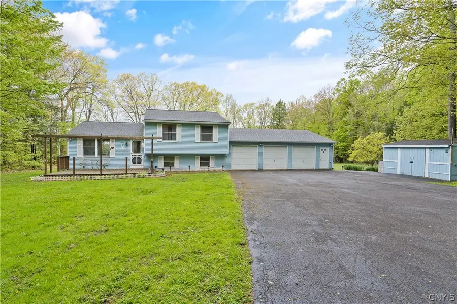 1555 Connors Road, Baldwinsville, NY 13027 - #2