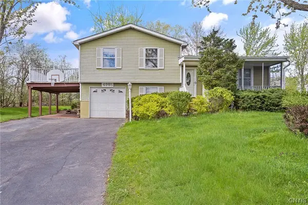 4985 Woodmark Drive, Liverpool, NY 13088