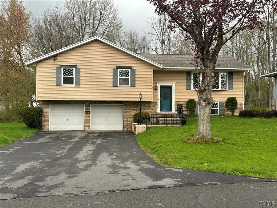 531 Cedarbrook Crescent, Utica, NY 13502 - #3