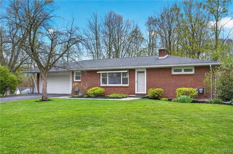 103 Evans Dr, Syracuse, NY 13209 - #2