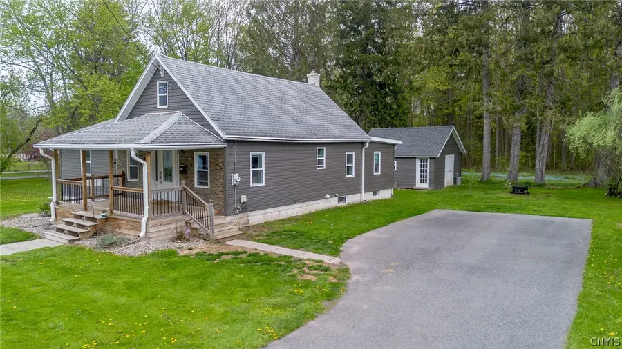 79 E Oneida Street, Baldwinsville, NY 13027 - #2
