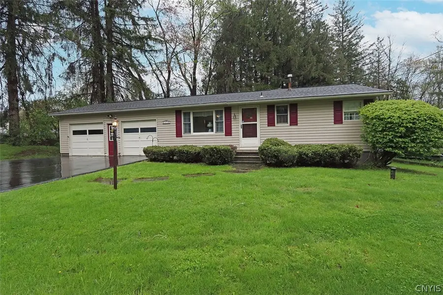 6118 Smith Road, North Syracuse, NY 13212 - #2