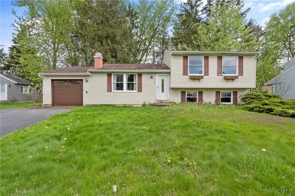 4254 Vine Meadow Road, Liverpool, NY 13090