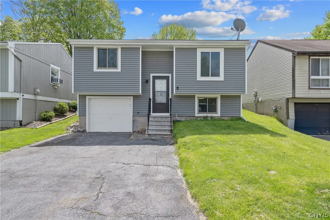 4187 Burningtree Road, Liverpool, NY 13090 - #1